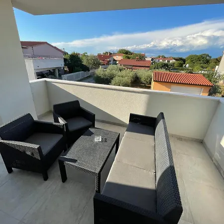 Apartment Alania Pula